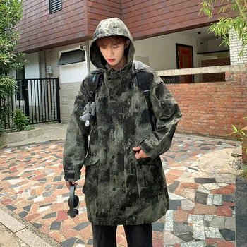 

Autumn New Camo Windbreaker Men's Fashion Military Wind Hooded Jacket Man Streetwear Wild Loose Long Coat Mens Windbreaker M-5XL