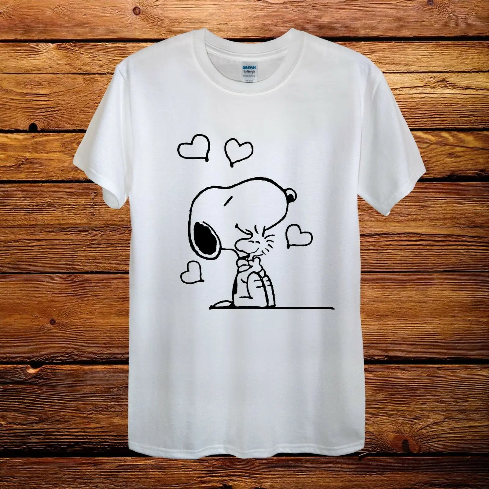 

Snoopy Dog Peanuts Love Hug Top Design T-Shirt Men Unisex Women Fitted Gift