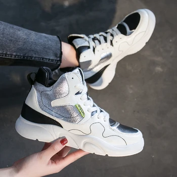 

2020 Spring Medium Cut Shoes New Ins Super Fire Sports Shoes Sparkling Soft Leather Casual Women's Running Shoes E14-76