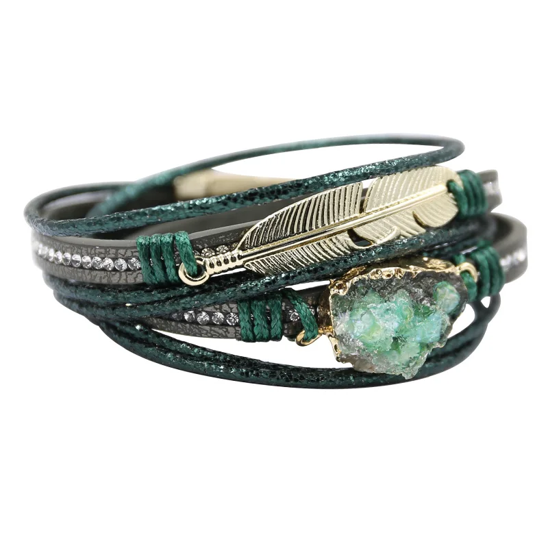 Бежевые кожаные браслеты для женщин, многослойный Druzy браслет, Винтажный Золотой кулон с перьями, браслет ручной работы, ювелирное изделие - Окраска металла: 1-green-39.5cm
