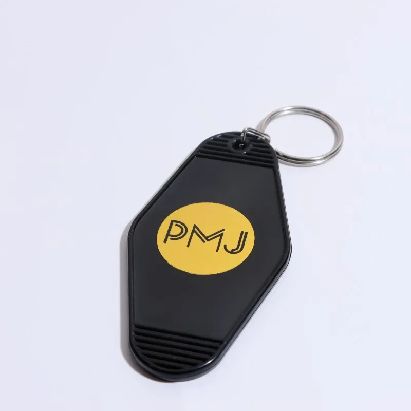 

100Pcs custom logo Hot stamping promotional blank plastic Retro vintage motel hotel room keychain