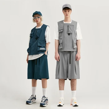 

IEFB / men's wear 2020 autumn new functional windbreaker fabric three-dimensional pocket vest + loose shorts set 9Y1506