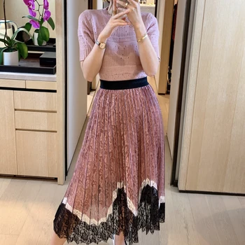 

Runway Designer New Knitted Stretch Cutout Top Sexy Lace Flowers Slim Temperament Pleated Half Skirt Women'S Two-Piece Suit