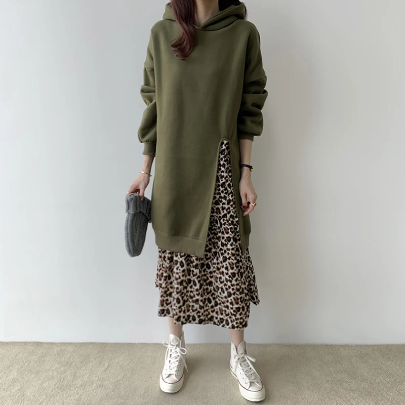 US $21.97
