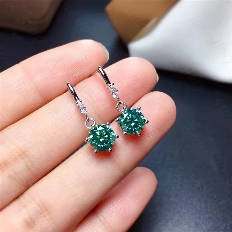 

New green Moissan diamond earrings 925 silver women's earrings luxurious atmosphere