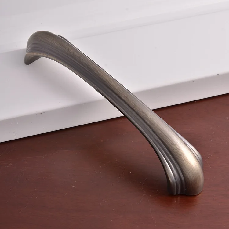 

Creative Paperback Large Light Hook Modern Minimalist Cabinet Large Drawer Handle Simple European Large Cabinet Door Handle