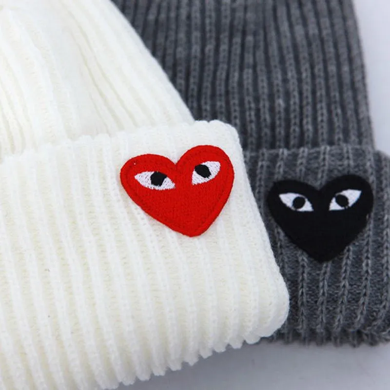 2019 зимние женские теплые шапки с сердечками мультяшными этикетками вязаные