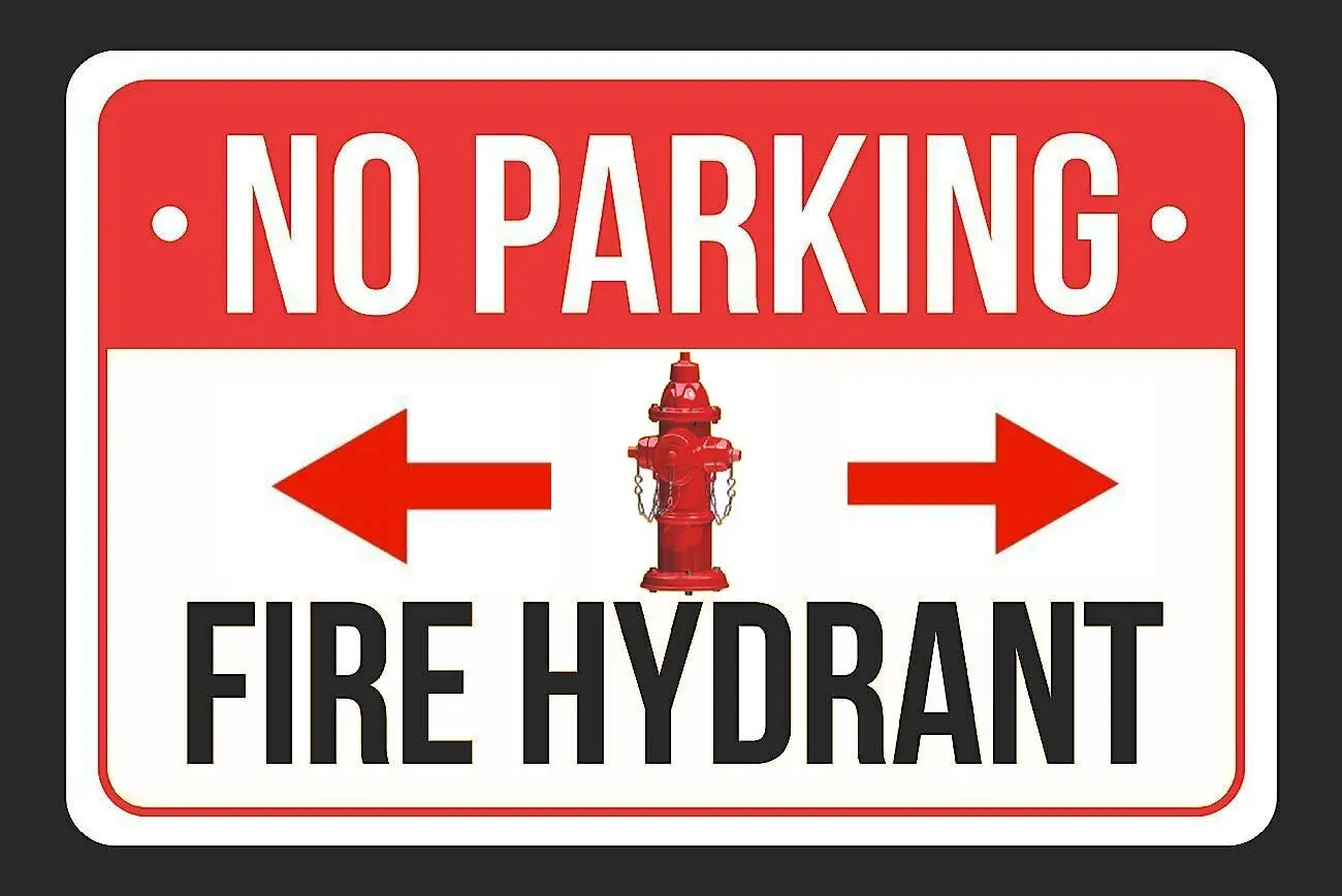 fire hydrant on sidewalk red fire lane no parking marking - Alquiler de coche en Estados Unidos - Foro USA y Canadá