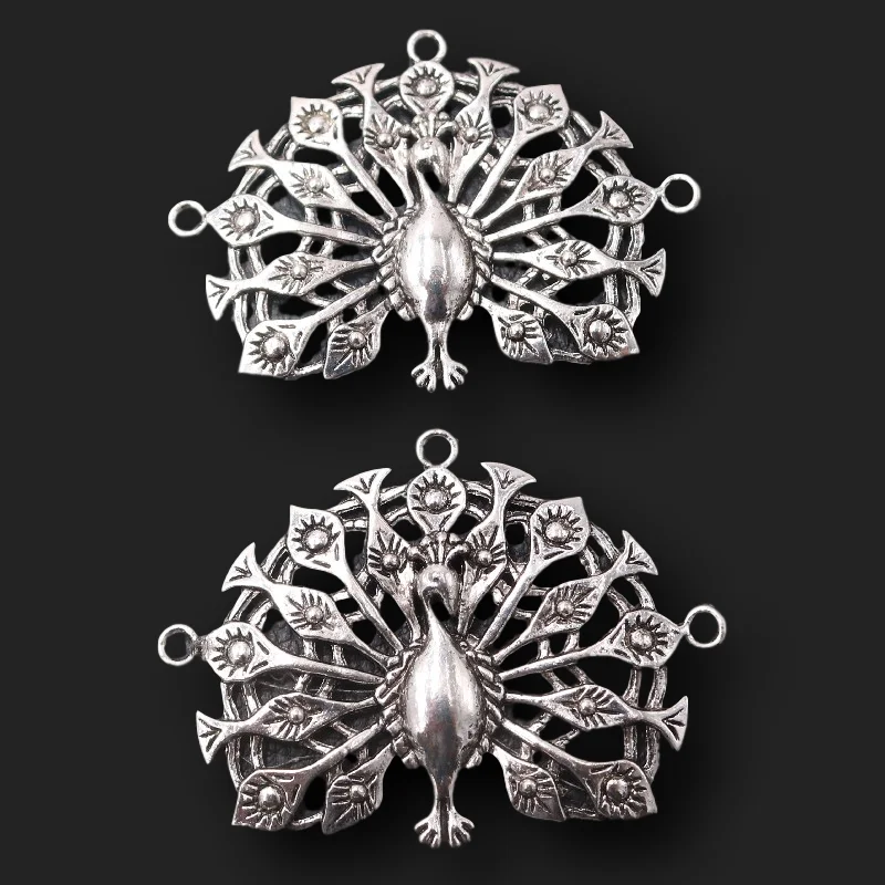 

2pcs Silver Plated Large Peacock With Outstretched Wings Connector Retro Necklace Pendant DIY Charms Jewelry Crafts Findings
