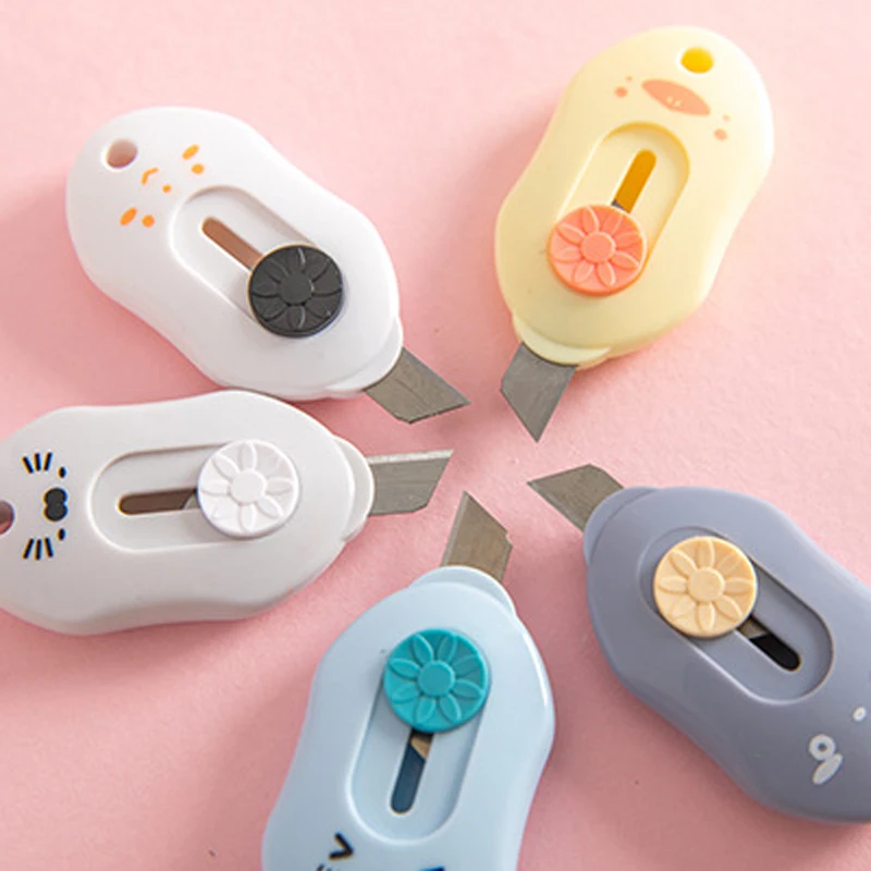 4 шт./лот Kawaii Мини Портативный Универсальный нож милый мультфильм DIY ручная резка ножницы креативный мультфильм резка канцелярские принадлежности