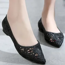 Женские туфли на плоской подошве; женские водонепроницаемые Мокасины с острым носком; Туфли на мягкой плоской подошве без застежки; лоферы с перфорацией; женские неглубокие повседневные туфли