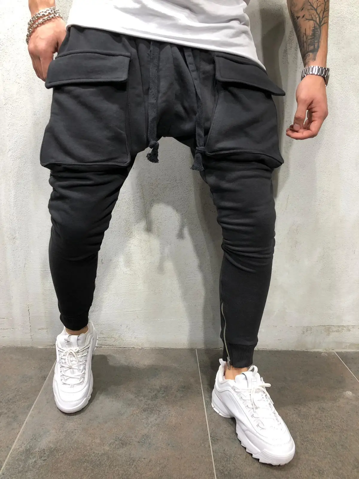 Big Pockets Casual Pants Men Streetwear Hip Hop Pants Fashion Jogging Pencil Pants Slim Fit Sweatpants