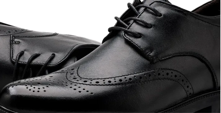 Лифт увеличивающие рост Туфли на каблуке 6 см; для мужчин; натуральная кожа с перфорацией типа «броги» черного цвета свадебные туфли формальный мужской обувь удобные
