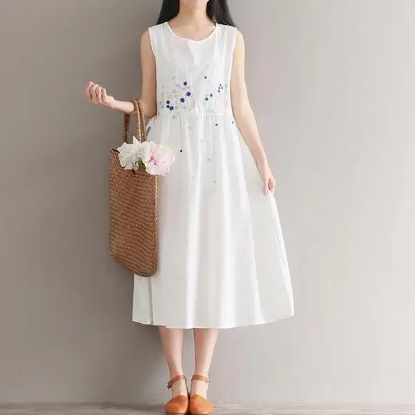 Женский сарафан средней длины с цветочной вышивкой винтажный хлопково-льняной в