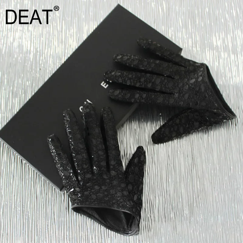 

DEAT 2019 Autumn And Winter New Products Fashion Solid Color Cold Warm Sexy Leather Half Palm Gloves Female PB175