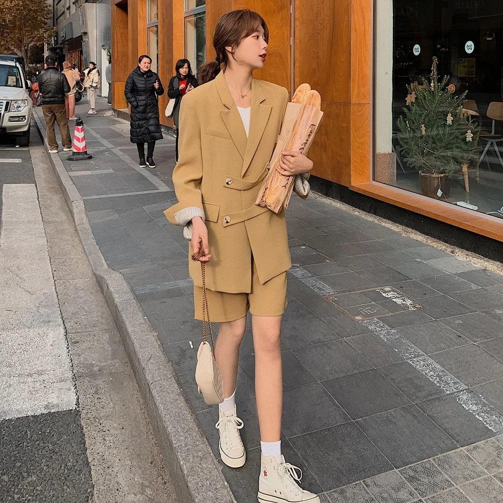 

Photo Shoot Sense of Design Elegant Set 2020 Spring New Style Retro CHIC-Style Suit Jacket + Shorts Two-Piece Set
