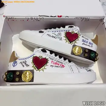 

2020designer shoes real leather women casual shoes round toe rivets flat white shoes for women shoes fashion print pattern