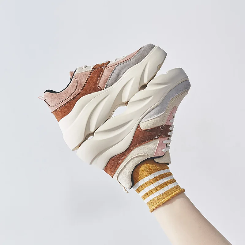 

2019 autumn new flat shoes women fashion simple color matching comfortable breathable suede casual shoes