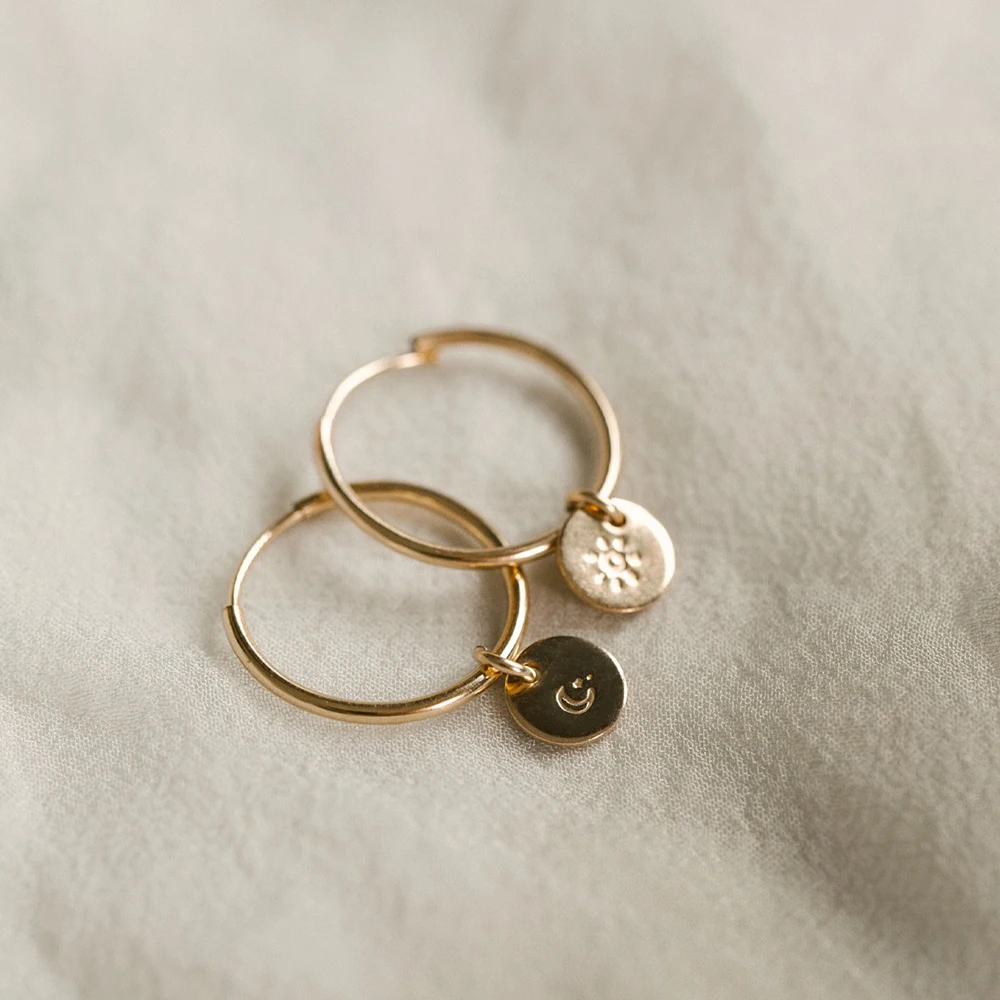 3customhoopearringtinydiscstamped_1600x-1