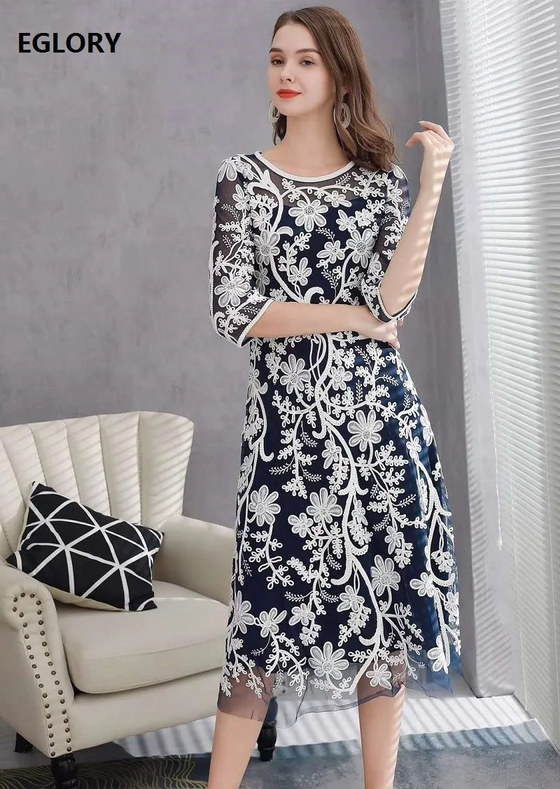 

Plus Size Dress 2020 Autumn Winter Party Event Women O-Neck Allover Exquisite Embroidery 3/4 Sleeve Midi Blue Apricot Dress