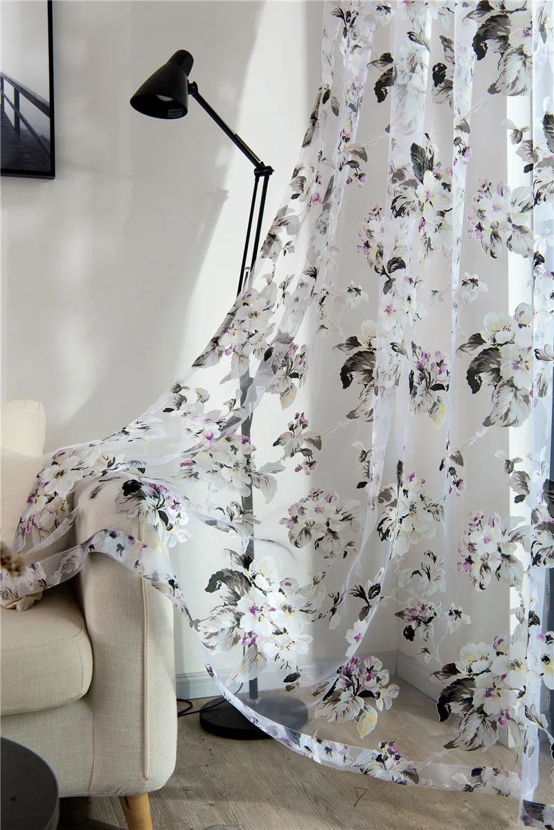 11260084679_1253139405