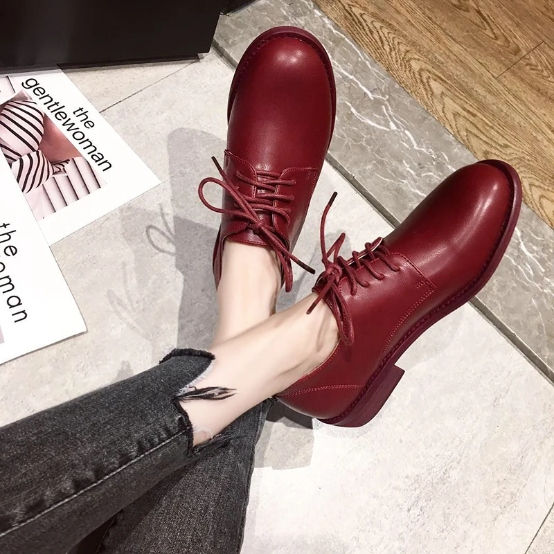 

Lace Up Boots Shoes Flat Heel Round Toe Leather Booties Bootee Woman 2019 Luxury Designer Low Heels booties Mid Calf Rubber