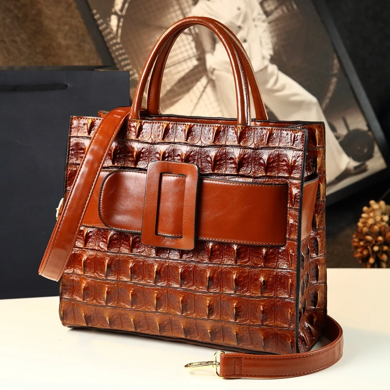 Новые сумочки с текстурой пряжки ремня украшения Модные женские сумки из спилка дизайнерские сумки через плечо с крокодиловым узором - Цвет: Brown