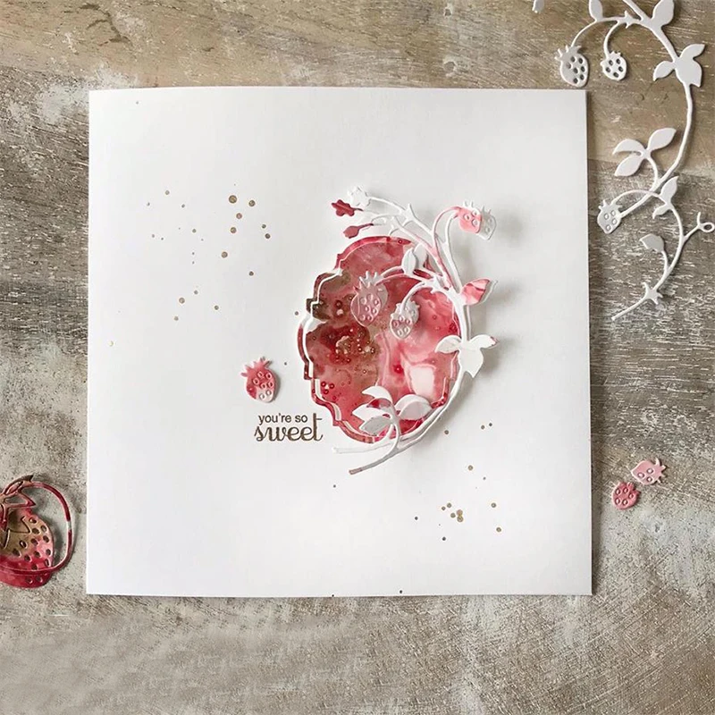 

Metal Cutting Dies Flower Strawberry Stencil for DIY Scrapbooking Photo Embossing Paper Card Decorative Making Crafts Dies Cut