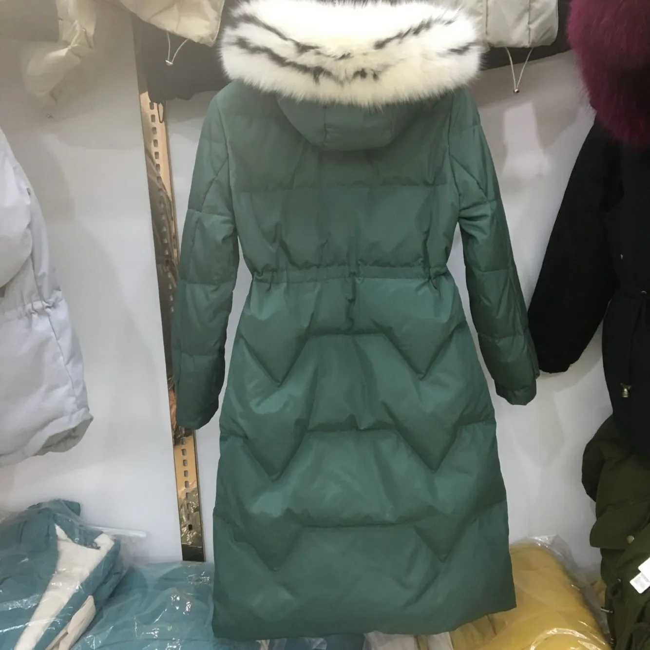 Зимняя женская куртка, высокое качество, женский пуховик,, длинный, тонкий, сплошной цвет, женские куртки, на молнии, с меховым воротником, женский пуховик