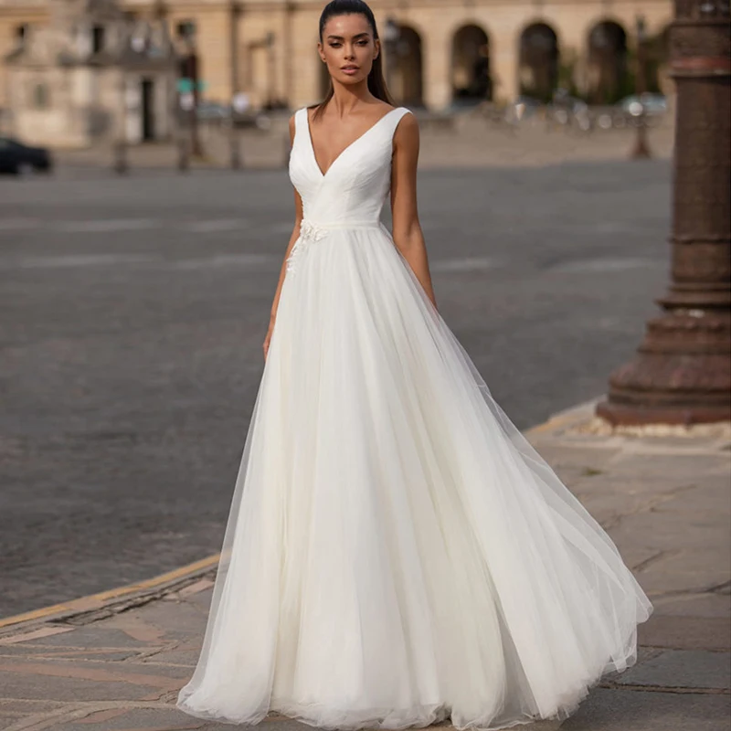 Eightree-Beach-Boho-Wedding-Dress-Lace-Appliques-Tulle-V-Neck-Lace-Bohemia-Bridal-Gowns-V-Neck