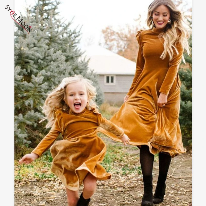 

Spring Autumn Mother Daughter Dress Long Sleeve Velvet Thicken Dress to Girl Fashion New Princess Dress Family Matching Outfits