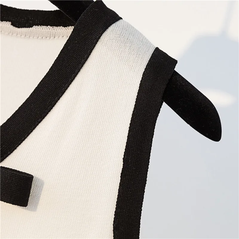 New Spring summer Loose large size Sleeveless vest Female Bow V-neck knitting vest Tops cc1645