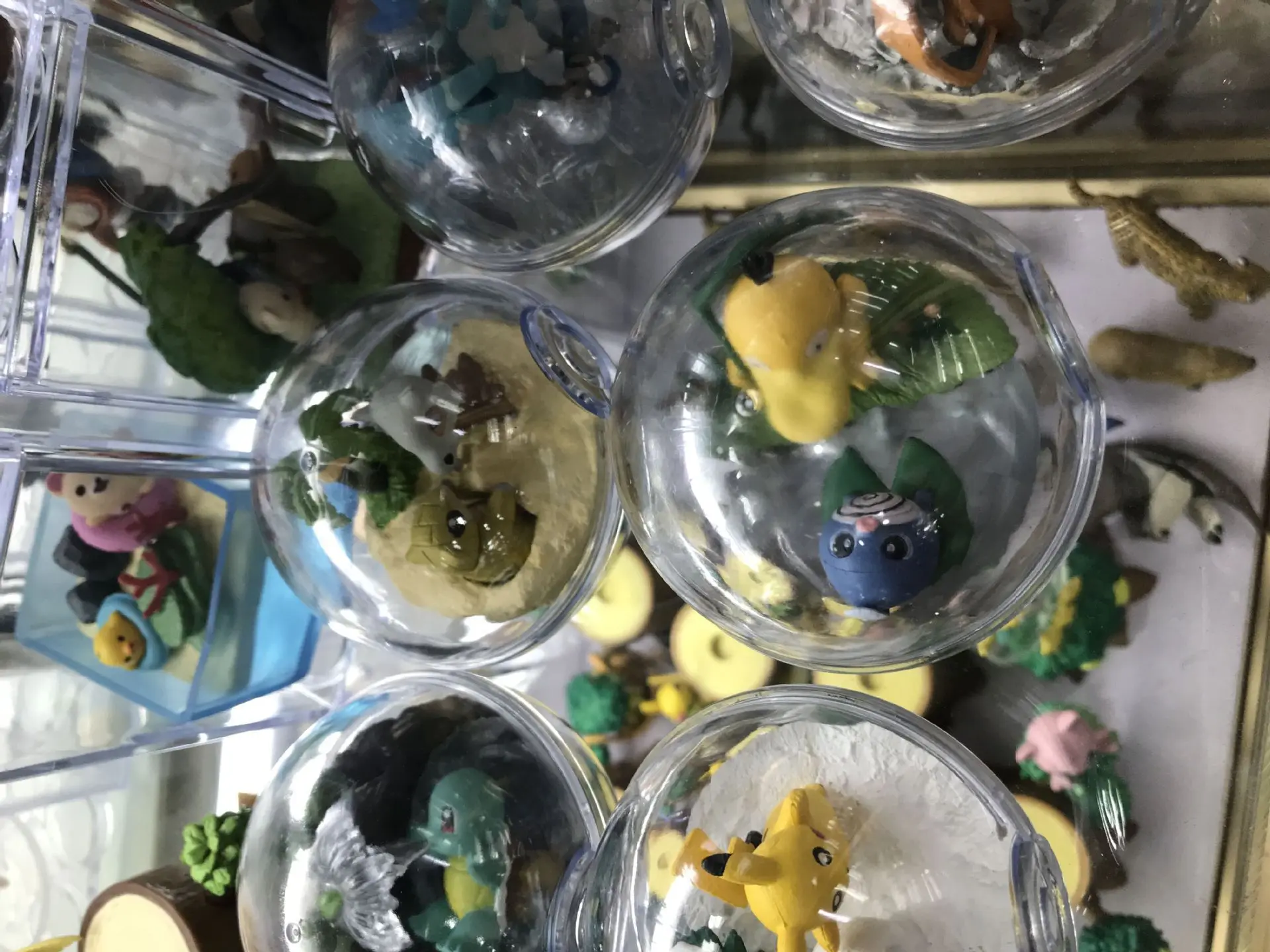 

Ollie Anime Pet Elf 6-Poke Ball Elf Pokemon Bulbasaur Capsule Toy Garage Kit
