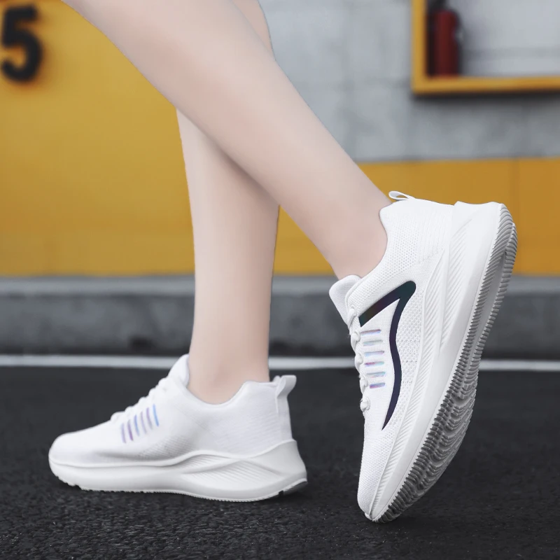 Women Casual Shoes Fashion Breathable Walking Mesh Flat Shoes Sneakers Women 2021 Gym Vulcanized Shoes White Female Footwear