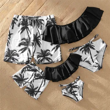 

Palm Tree Print Swimsuit 2020 Family Matching Swimwear For Mother Daughter Mommy and Me Bikini Clothes Baby Dad son Bathing Suit