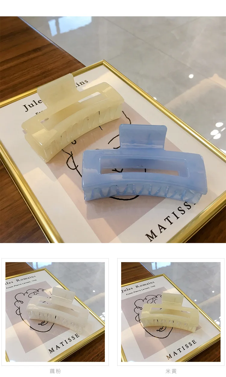 15268798064_1639800123