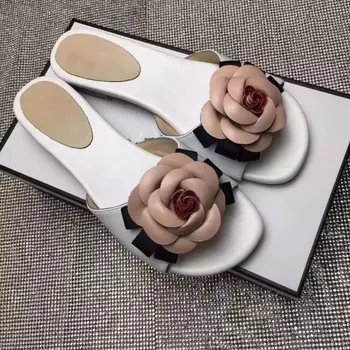 

Slippers Women Flower Buty Damskie Leather Sexy Women Shoes Luxury Slides Summer Sandalias Mujer Soft Fashion Femmes Sandales