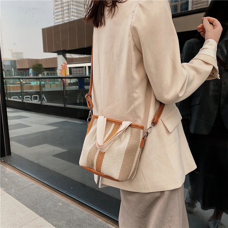 2020 женская сумка в полоску Холщовая Сумка на плечо дизайнерская коричневая ведро