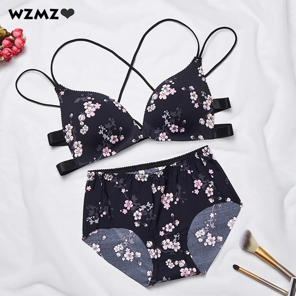 Sexy Lingerie Set Cross Straps Beauty Back Push Up Bra Female Print Underwear Set Front Buckle Bras for Women Wing Padded Tops matching bra and panties