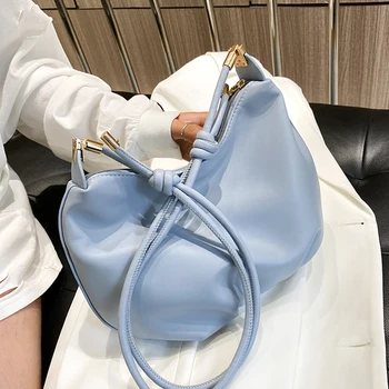 

The new stylish women's 2020 instagram one-shoulder armpit bag web celebrity cloud bag