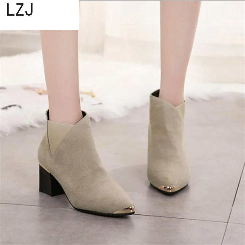 

LZJ 2019 Women High Heel Ankle Boots Booties Ladies Autumn Winter Back zipper Platform Ankle boots Fashion Women Martin boots