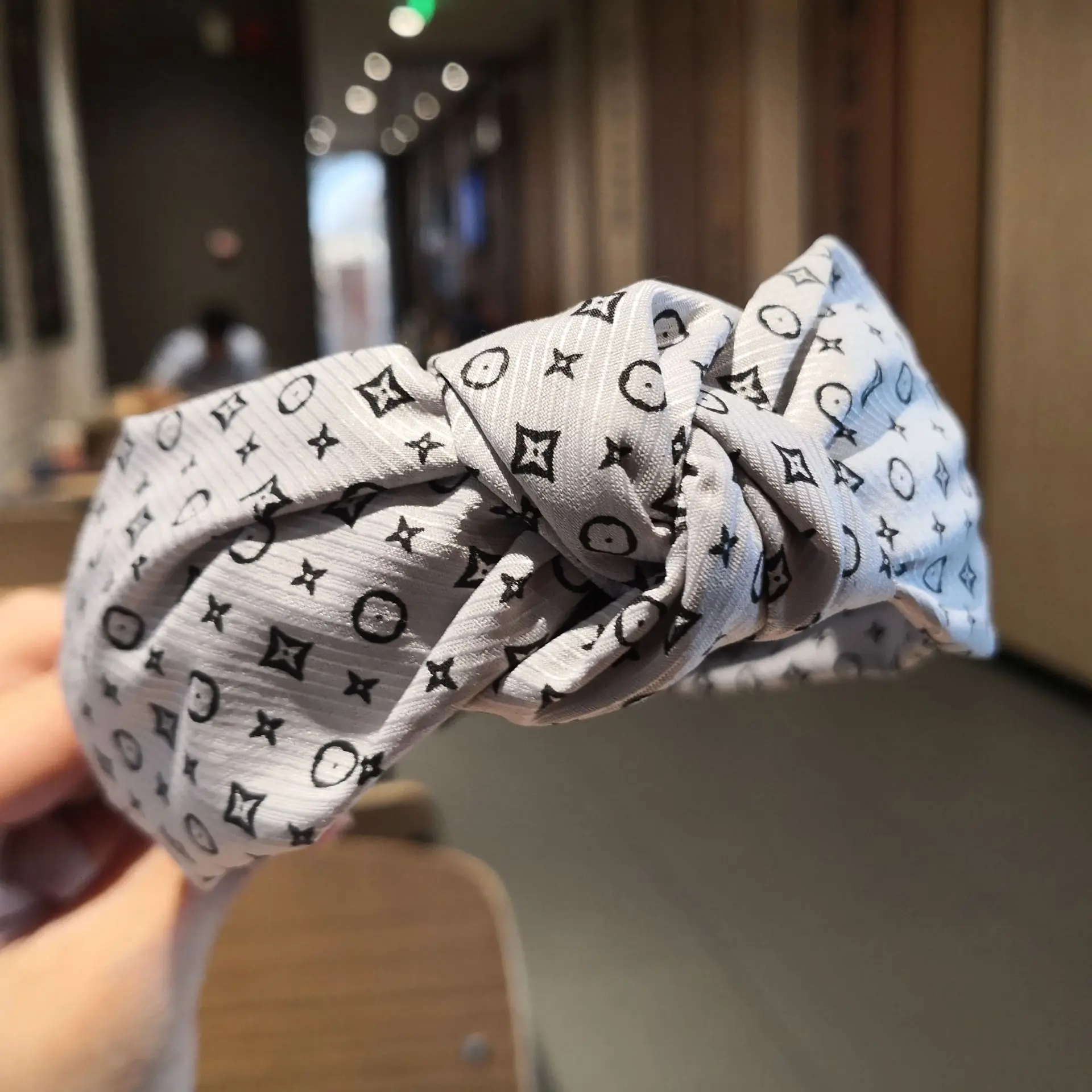 Fashion Brand headband Gril Floral star hairband women Retro Bezel headband Bows Cross Knot hairband Mickey hair Accessories - Цвет: 4