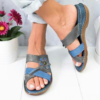 

Summer Ladies Soft Sandals Woman Non-slip On Platform Light Fashion Shoes Ladies Outdoor Beach Sandals Plus Size