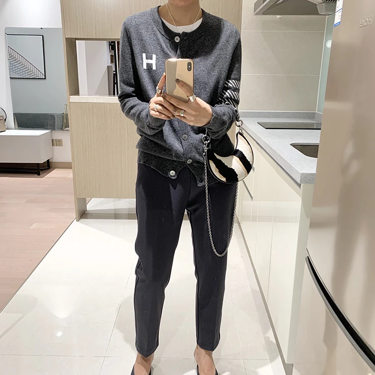 DY Europe station cashmere cardigan women's loose H-letter thin knitted jacket sweater slim round neck sweater