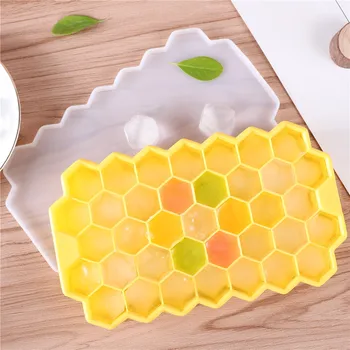 

Silicone Ice Tray Mould Honeycomb 37 Lattice Ice Cubes Mould Made of Ice Hockey Food Supplement Freshness Box with Lid Ice