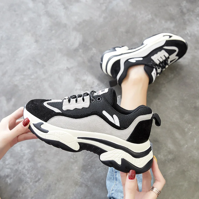 

Old shoes women 2019 summer Korean version of the net red wild students thick-soled casual shoes women's mesh surface increased