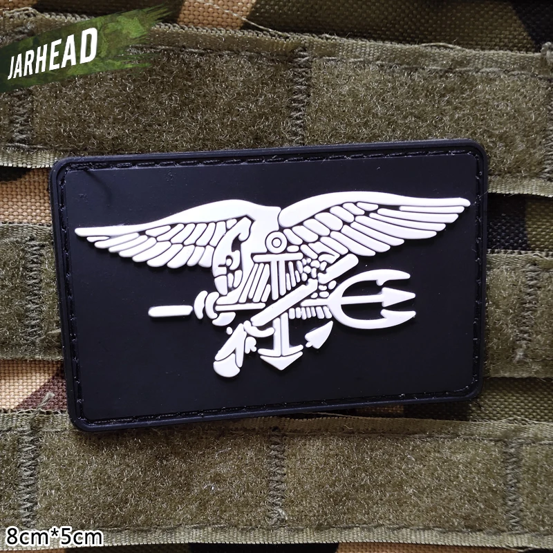 NO.2 Военно-морские уплотнения США, ПВХ нашивки на липучке, резиновая повязка, тактический значок, персональный для рюкзака, шляпы, одежды, куртки - Цвет: NO.2
