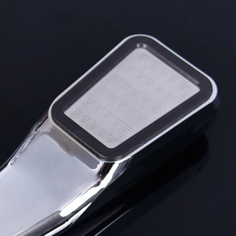 3703851551_1495816992