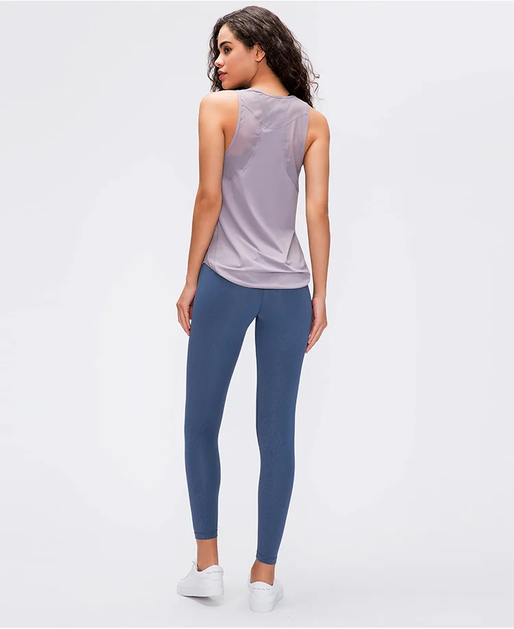 13083006144_2085961181