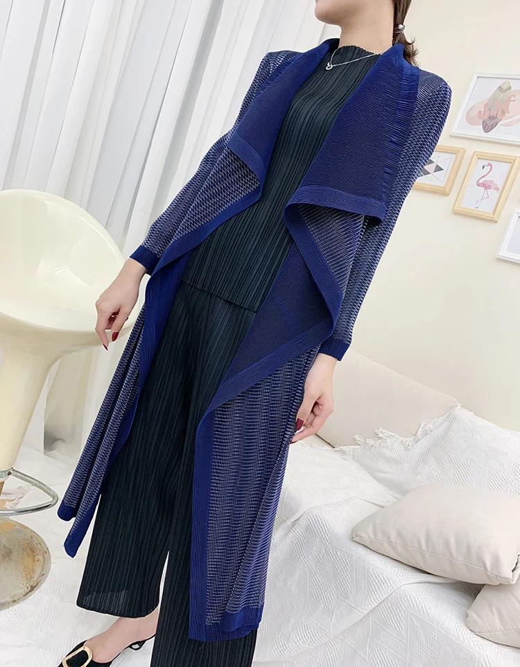 HOT SELLING miyake turn-downcolla outerwear pleated stripe pleated outerwear IN STOCK